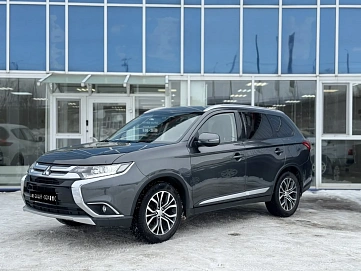 Mitsubishi Outlander, 2015г, полный привод, вариатор