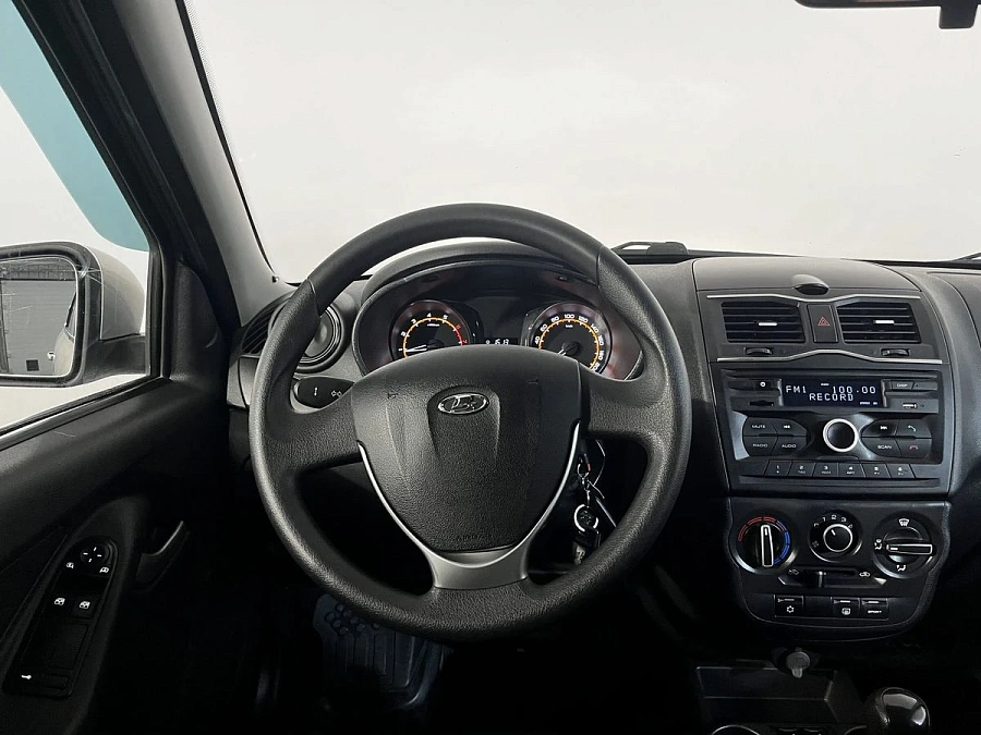 Lada (ВАЗ) Granta, 2018г., передний привод, робот