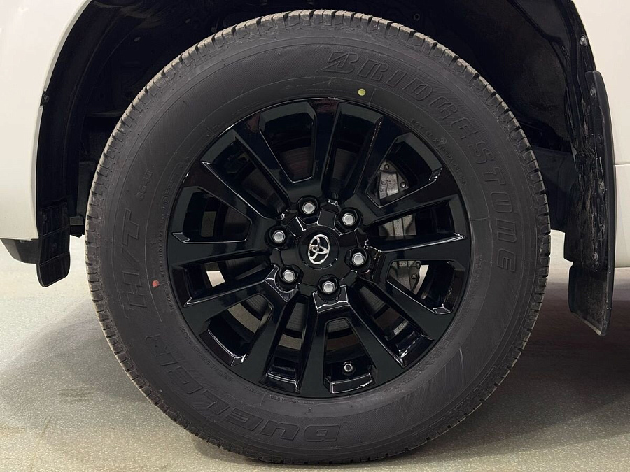 Toyota Land Cruiser Prado, 2022г., полный привод, автомат