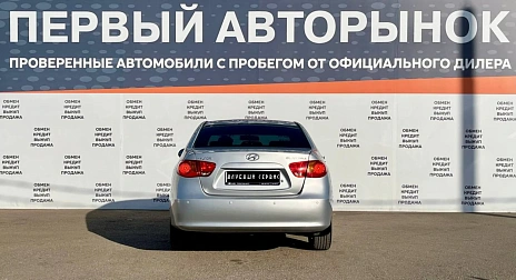 Hyundai Elantra, 2008г, передний привод, механика