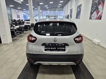 Renault Kaptur, 2017г, передний привод, механика