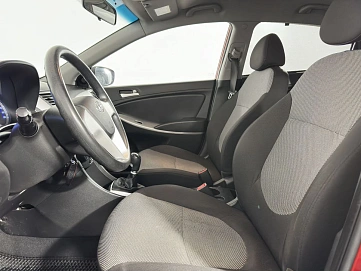 Hyundai Solaris, 2011г, передний привод, механика
