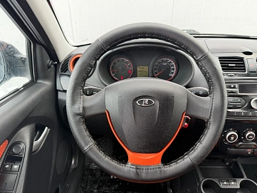 Lada (ВАЗ) , 2017г., передний привод, механика