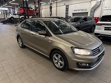Volkswagen Polo, 2018г, передний привод, автомат