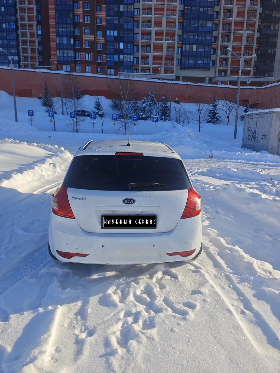 Kia Ceed, 2010г., передний привод, автомат