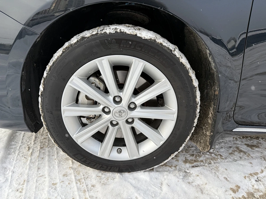 Toyota Camry, 2012г., передний привод, автомат