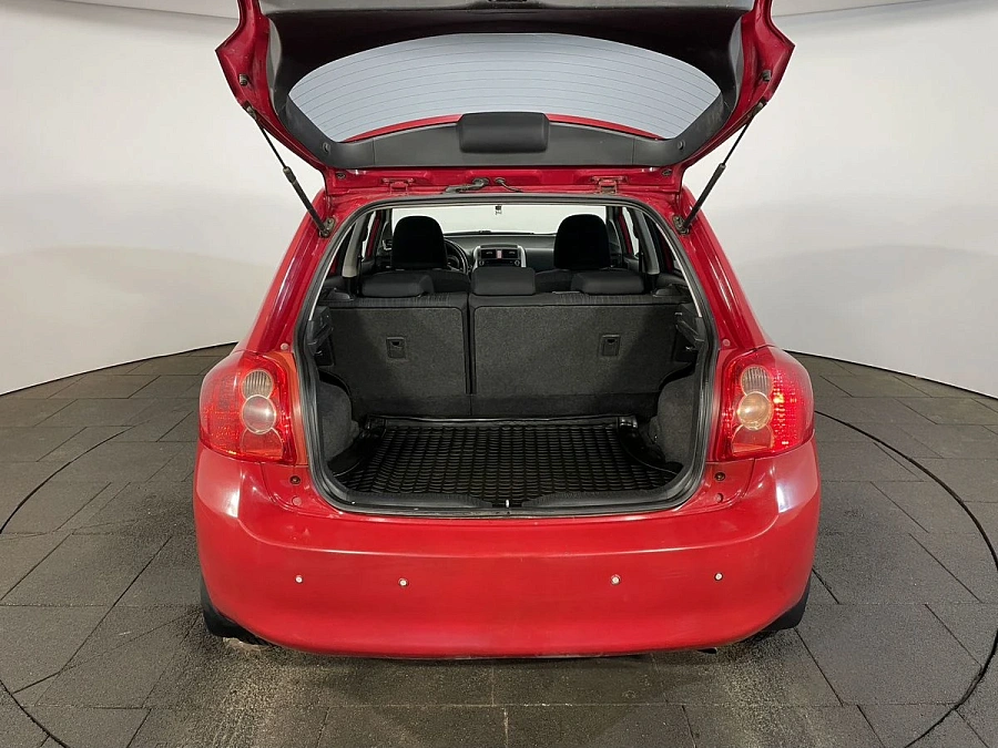 Toyota Auris, 2007г., передний привод, механика
