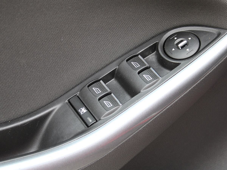 Ford Focus, 2012г., передний привод, робот
