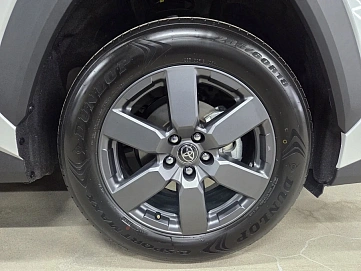 Toyota RAV4, 2026г, полный привод, вариатор