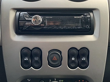 Renault Logan, 2010г, передний привод, механика