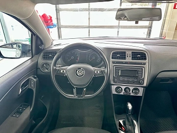 Volkswagen Polo, 2019г., передний привод, автомат