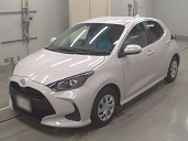 Toyota Yaris, 2022г., передний привод, вариатор