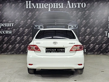 Toyota Corolla, 2011г, передний привод, автомат