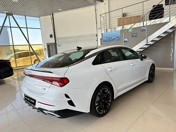 Kia K5, 2021г, передний привод, автомат