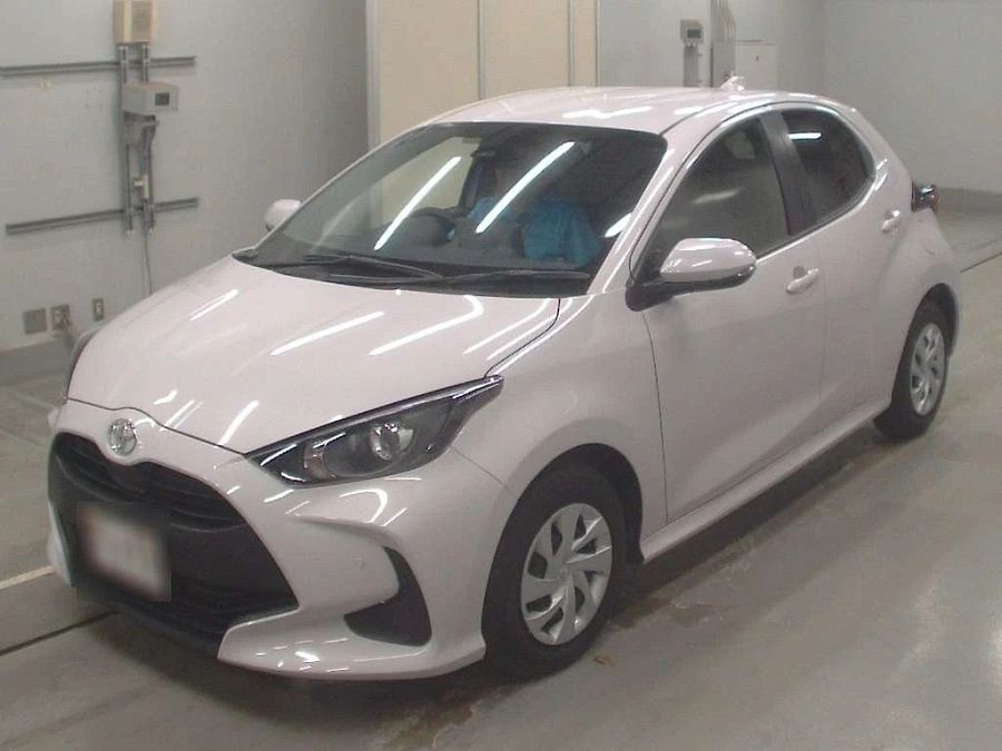 Toyota Yaris, 2022г., передний привод, вариатор