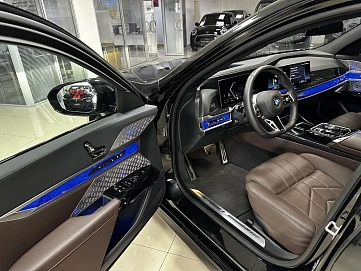 BMW , 2023г., полный привод, автомат