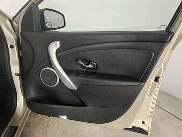 Renault Fluence, 2010г, передний привод, вариатор