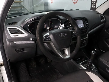 Lada (ВАЗ) Vesta, 2018г, передний привод, механика