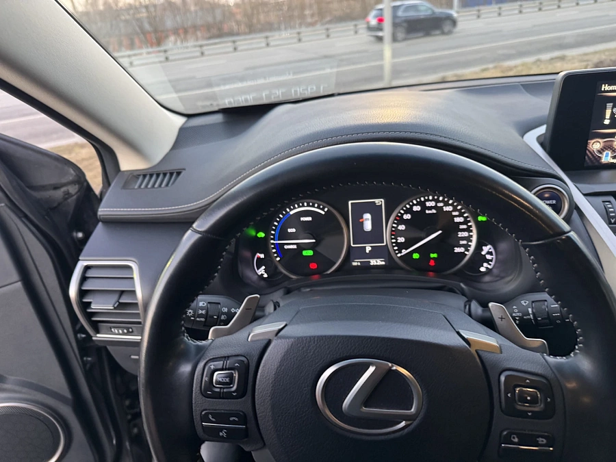 Lexus NX, 2020г., полный привод, вариатор