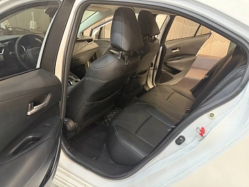 Toyota Corolla, 2022г, передний привод, вариатор