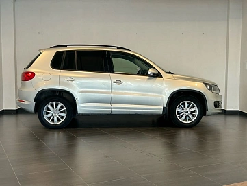 Volkswagen Tiguan, 2011г, передний привод, механика