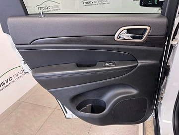 Jeep Grand Cherokee, 2013г, передний привод, автомат