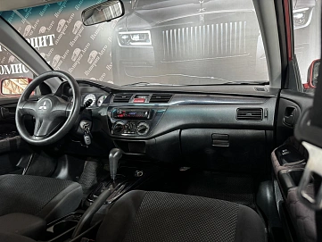 Mitsubishi Lancer, 2006г, передний привод, автомат