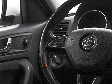 Skoda Yeti, 2015г, полный привод, робот