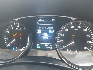 Nissan X-Trail, 2015г, передний привод, вариатор