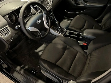 Hyundai Elantra, 2014г, передний привод, механика
