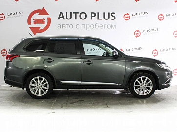Mitsubishi Outlander, 2015г, полный привод, вариатор