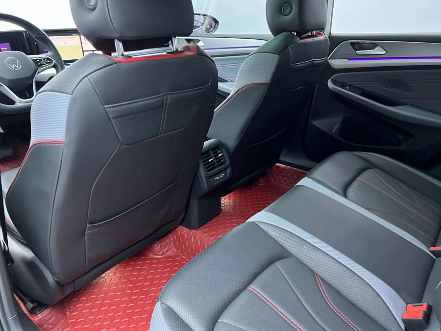 Volkswagen Lamando, 2022г., передний привод, робот