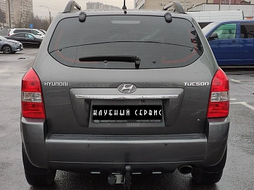 Hyundai Tucson, 2008г, передний привод, автомат