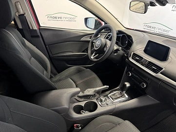 Mazda 3, 2018г, передний привод, автомат