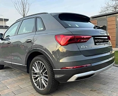 Audi Q3, 2023г, передний привод, робот