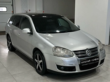 Volkswagen Golf, 2008г, передний привод, робот