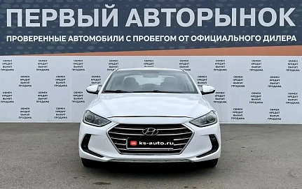Hyundai Elantra, 2018г, передний привод, автомат