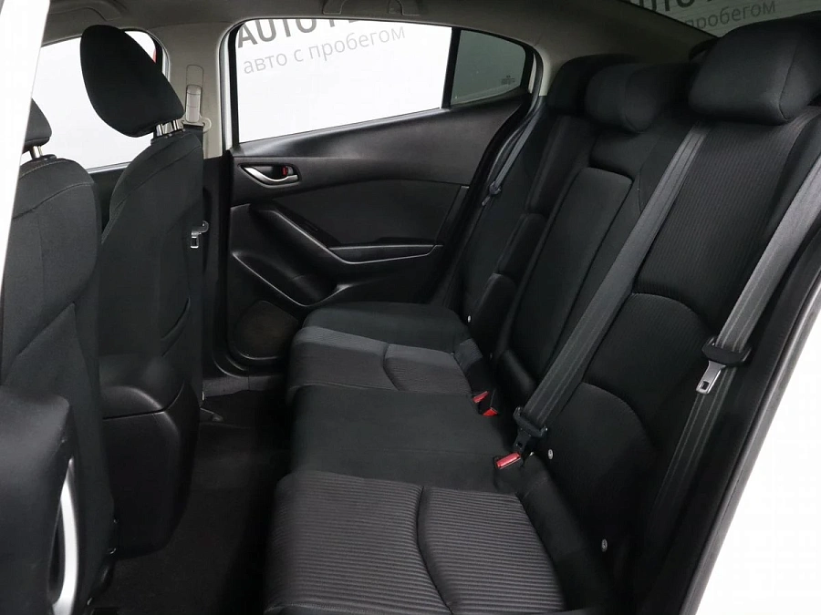 Mazda 3, 2014г., передний привод, механика