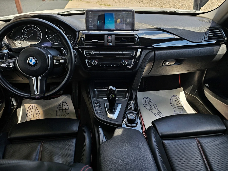 BMW 3 серии, 2012г., задний привод, автомат