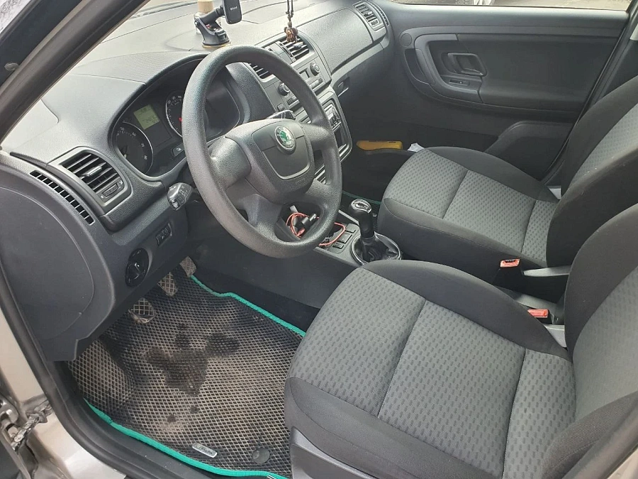Skoda Fabia, 2011г., передний привод, механика