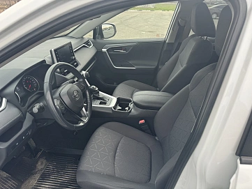 Toyota RAV4, 2021г, полный привод, автомат