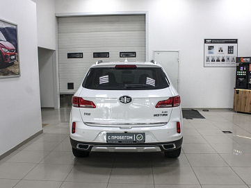 FAW Besturn X40, 2019г, передний привод, автомат