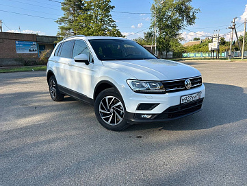 Volkswagen Tiguan, 2018г, полный привод, робот