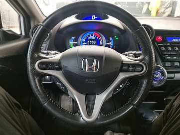 Honda Insight, 2011г, передний привод, вариатор