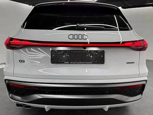Audi Q5, 2025г, полный привод, робот