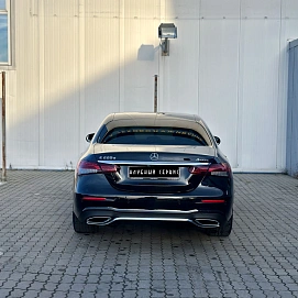 Mercedes-Benz E-Класс, 2020г, передний привод, автомат