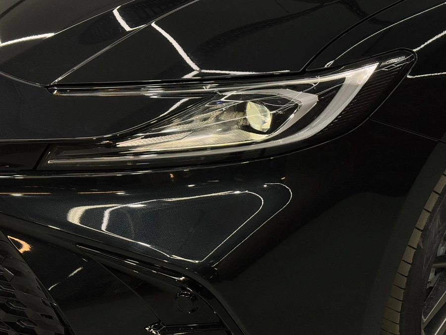 Toyota Camry, 2025г., передний привод, вариатор