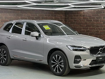Volvo XC60, 2024г, полный привод, автомат
