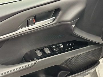 Toyota Camry, 2025г, передний привод, вариатор