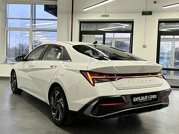 Hyundai Elantra, 2024г, передний привод, вариатор